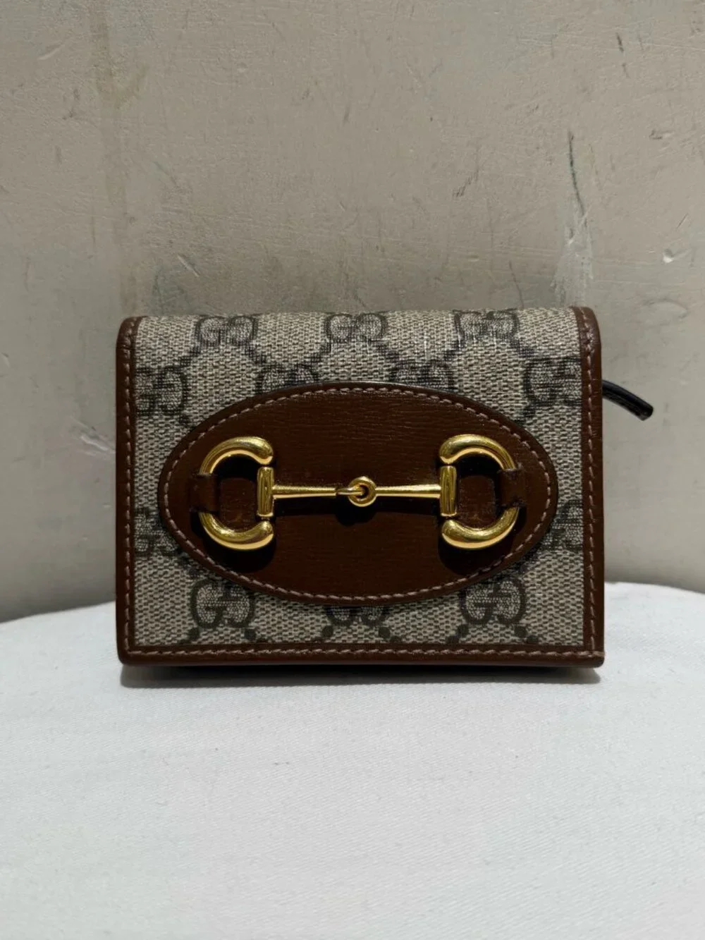 Gucci 1955 Horsebit GG Supreme Compact Wallet Card Holder